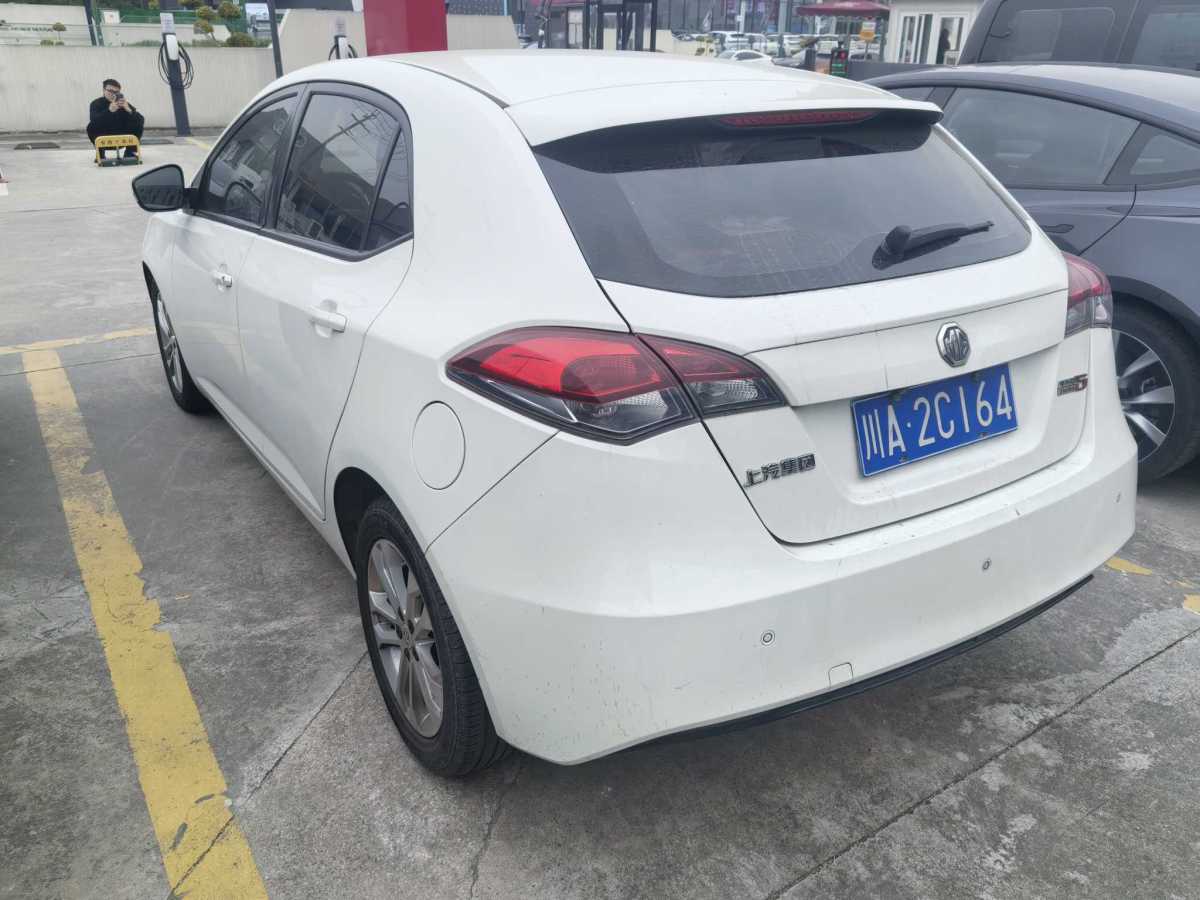 名爵 名爵5  2014款 MG5 1.5T 豪華版圖片