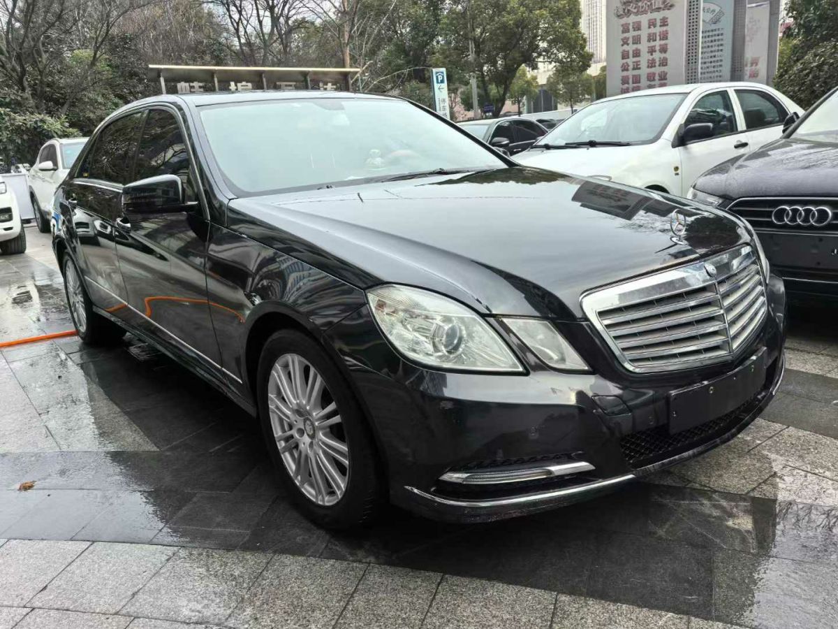 奔馳 奔馳E級  2013款 E 260 L CGI優(yōu)雅型圖片