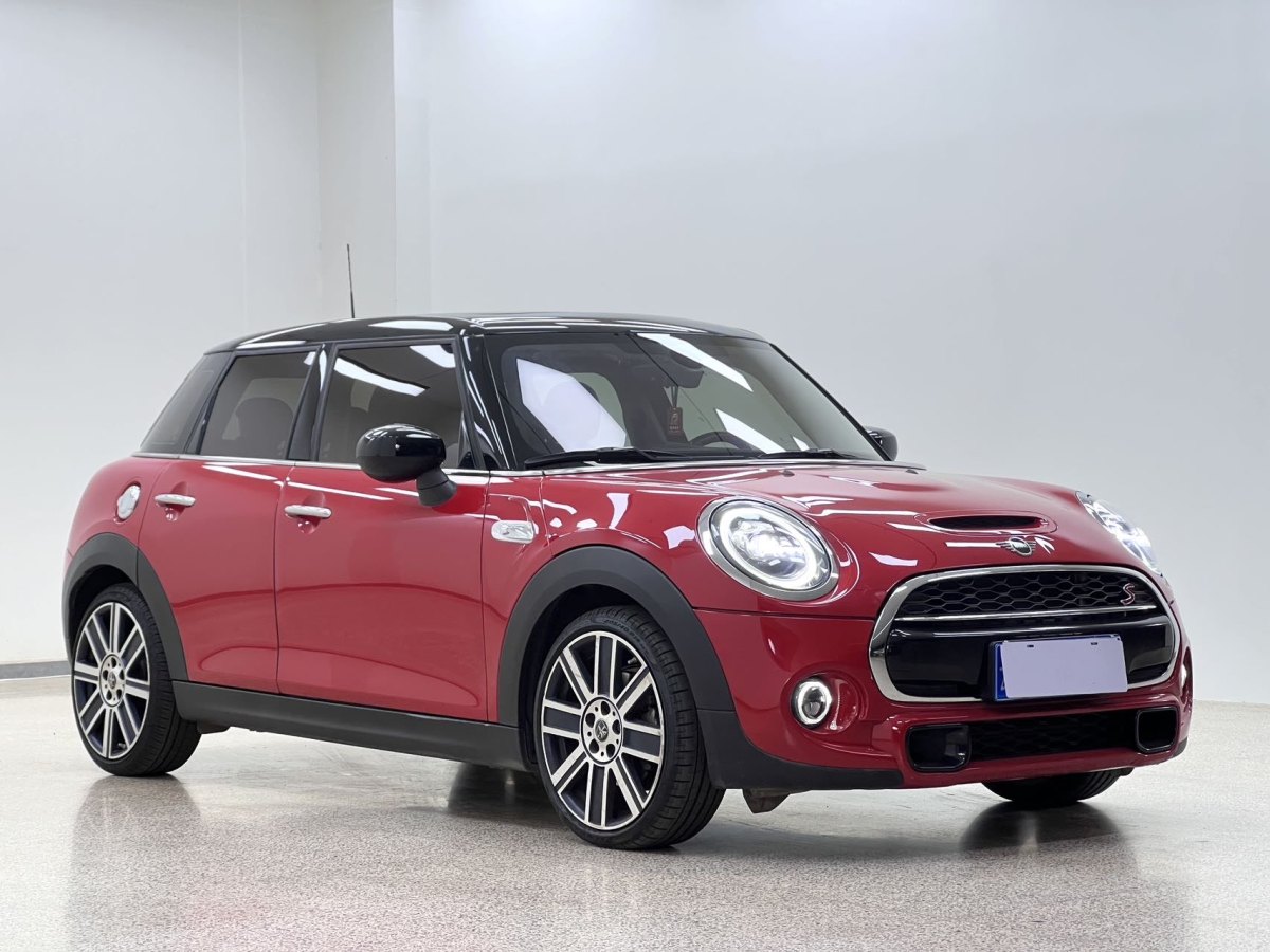 MINI MINI  2019款 2.0T COOPER S 藝術(shù)家 五門版圖片