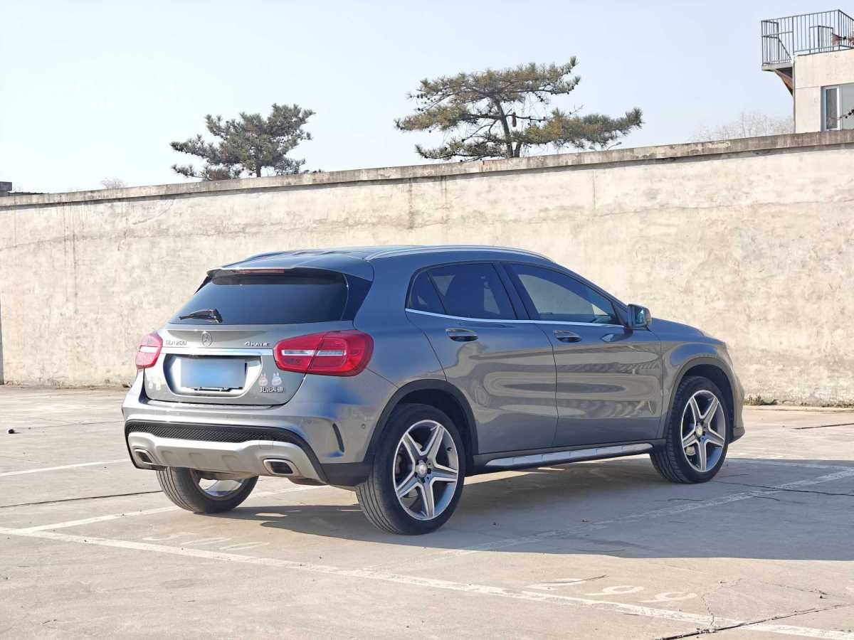 奔馳 奔馳GLA  2015款 GLA 260 4MATIC 運(yùn)動(dòng)型圖片