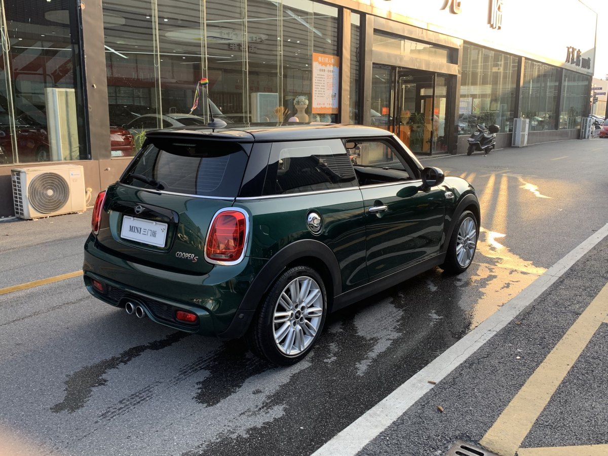 MINI CLUBMAN  2018款 2.0T COOPER S 經(jīng)典派圖片