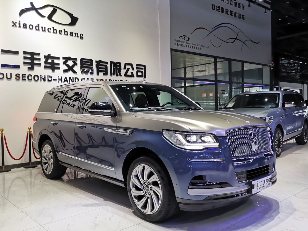 林肯 領(lǐng)航員  2024款 3.5T 藍(lán)銀版圖片