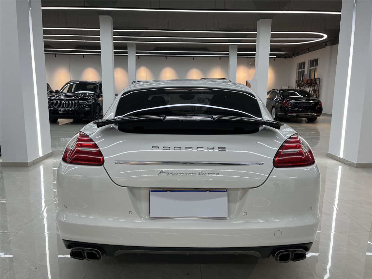 保時(shí)捷 Panamera  2010款 Panamera Turbo 4.8T圖片