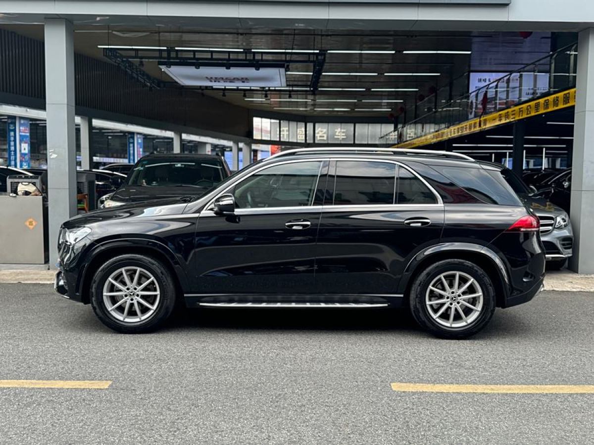 奔馳 奔馳GLE  2020款 改款 GLE 350 4MATIC 時(shí)尚型圖片