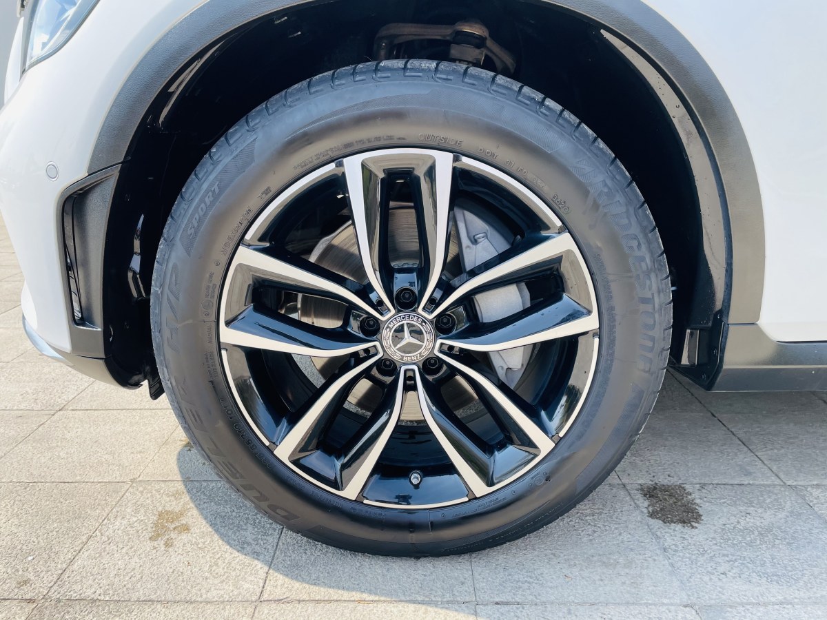 奔馳 奔馳GLC  2018款 改款 GLC 260 4MATIC 動感型圖片