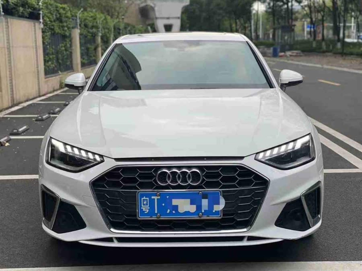 奧迪 奧迪A4L  2020款 40 TFSI 豪華動(dòng)感型圖片