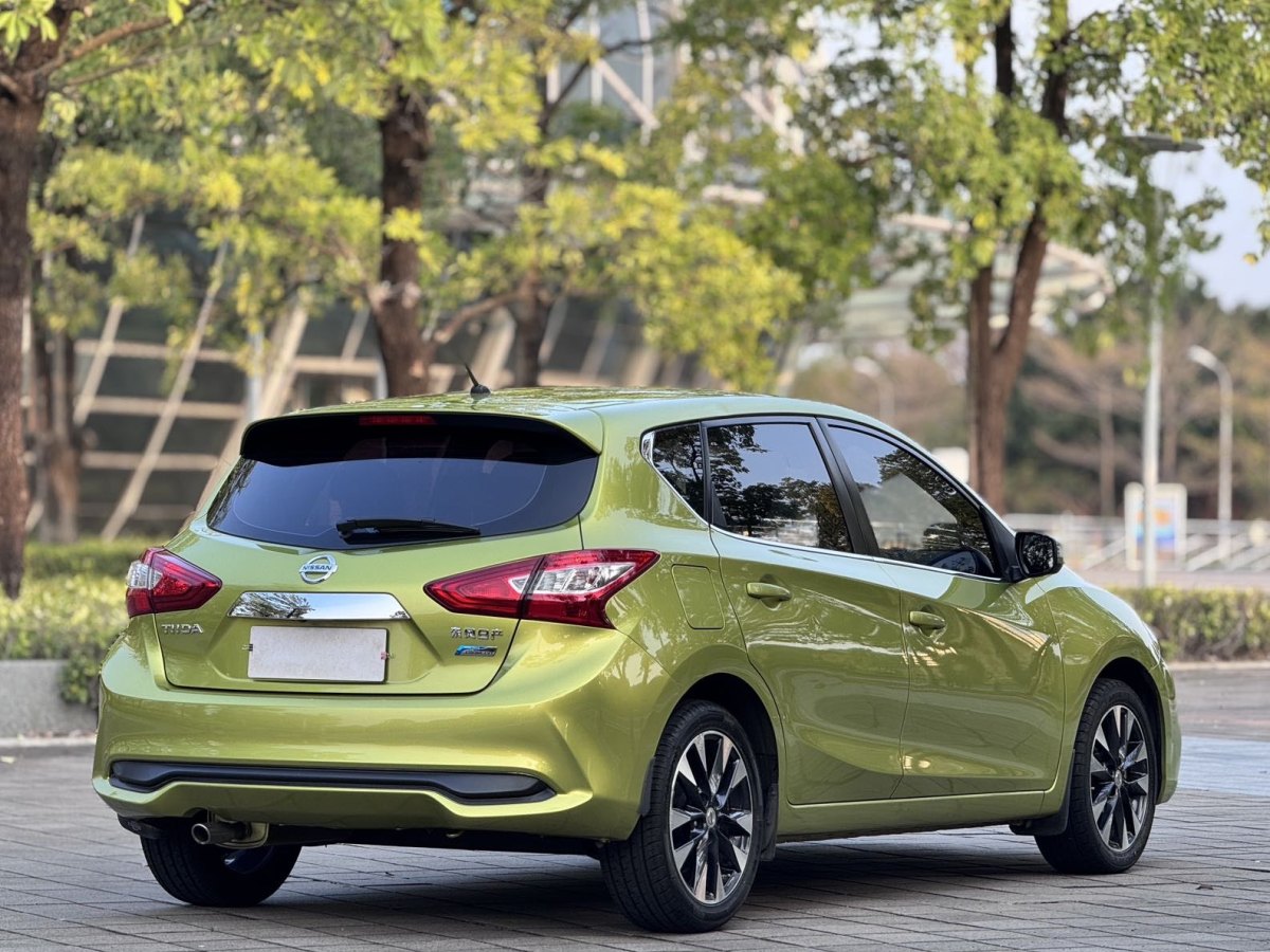 日產(chǎn) 騏達(dá)  2016款 1.6L CVT智尊版圖片