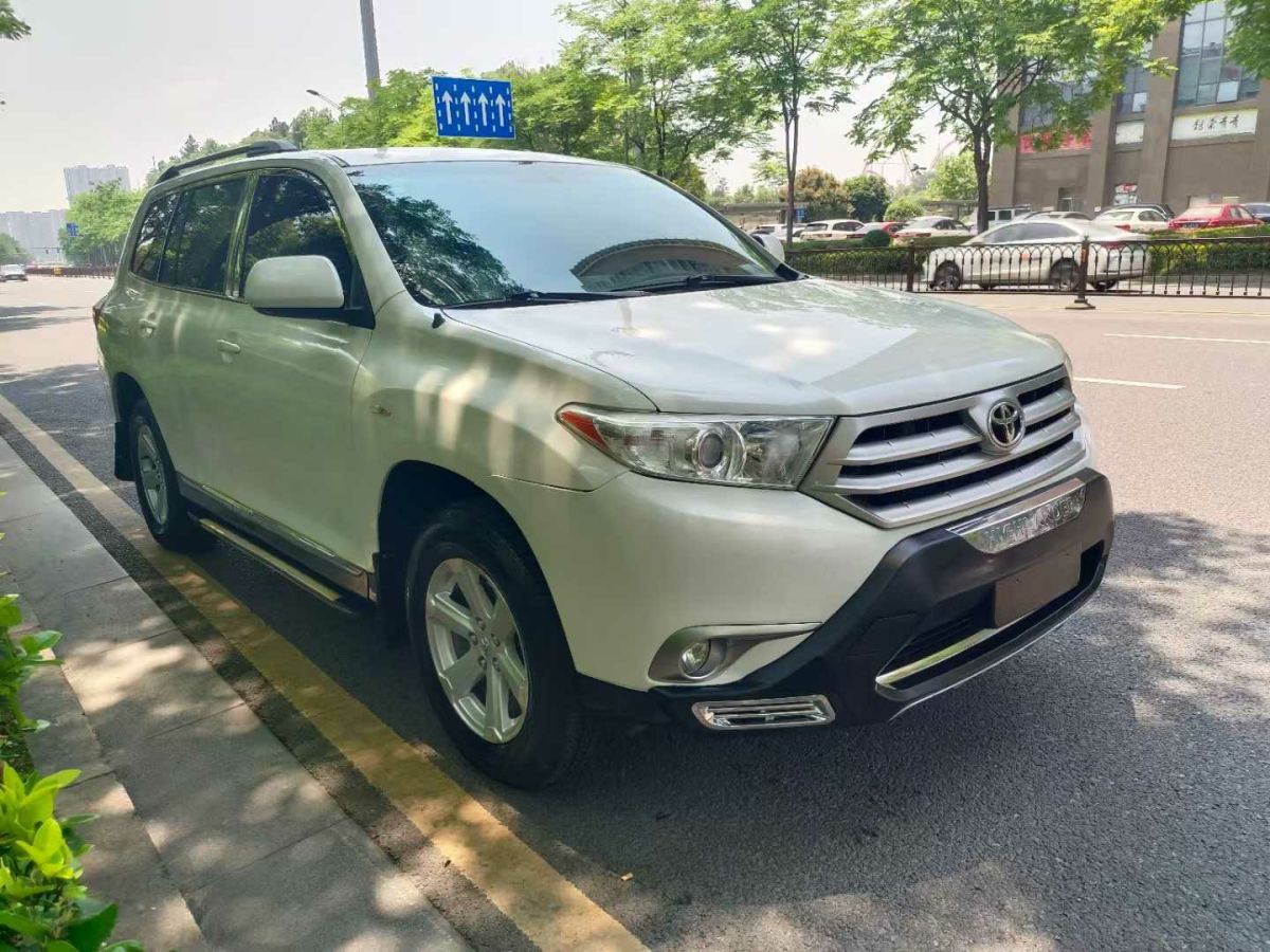 豐田 漢蘭達(dá)  2013款 2.7L 兩驅(qū)5座紫金版圖片