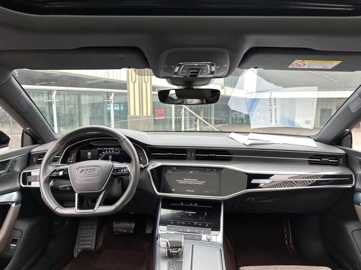 奧迪 奧迪A7L  2022款 45 TFSI quattro S-line 圣騎士圖片