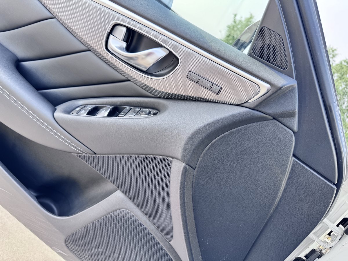英菲尼迪 Q50  2014款 2.0T 豪華版圖片