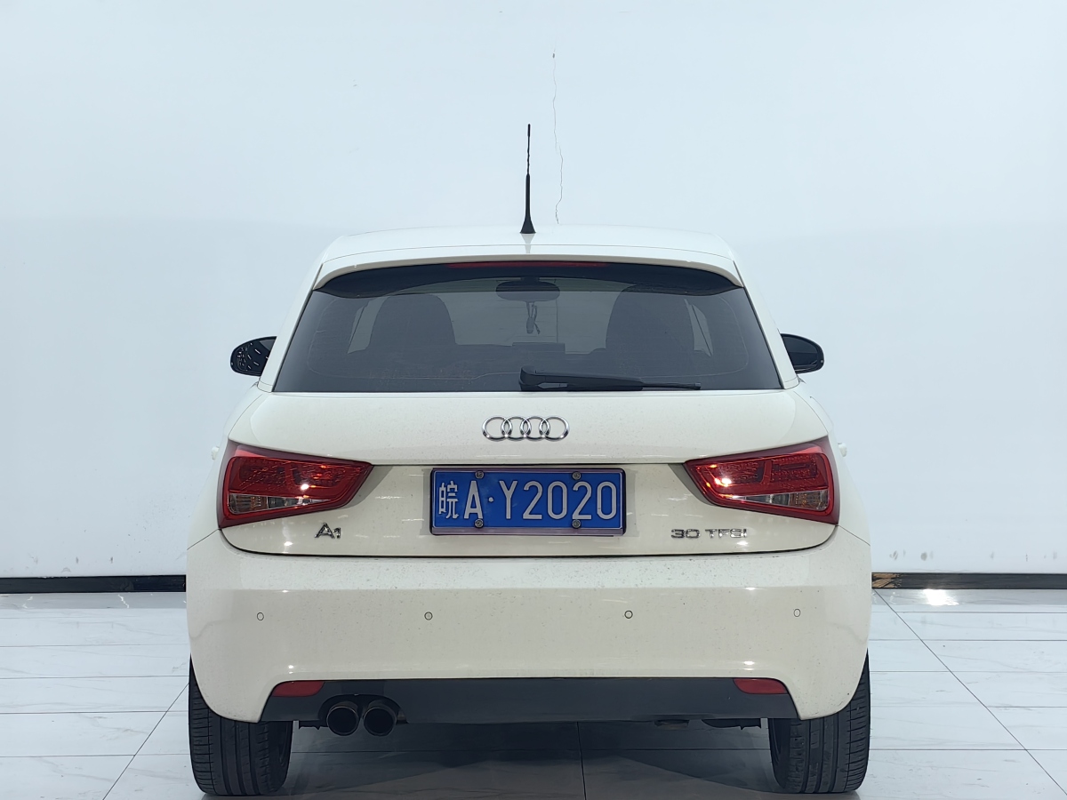 奧迪 奧迪A1  2014款 30 TFSI Sportback舒適型圖片