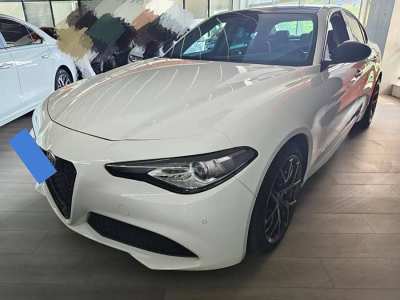 2019年11月 阿爾法·羅密歐 Giulia 2.0T 280HP 豪華版圖片