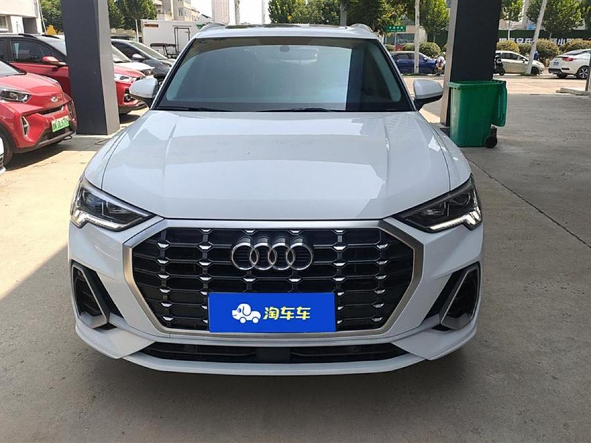 奧迪 奧迪Q3  2021款 35 TFSI 時(shí)尚動(dòng)感型圖片