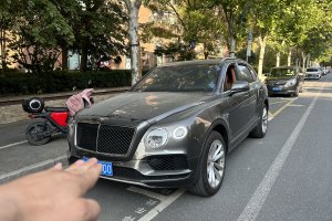 添越 宾利 4.0T V8