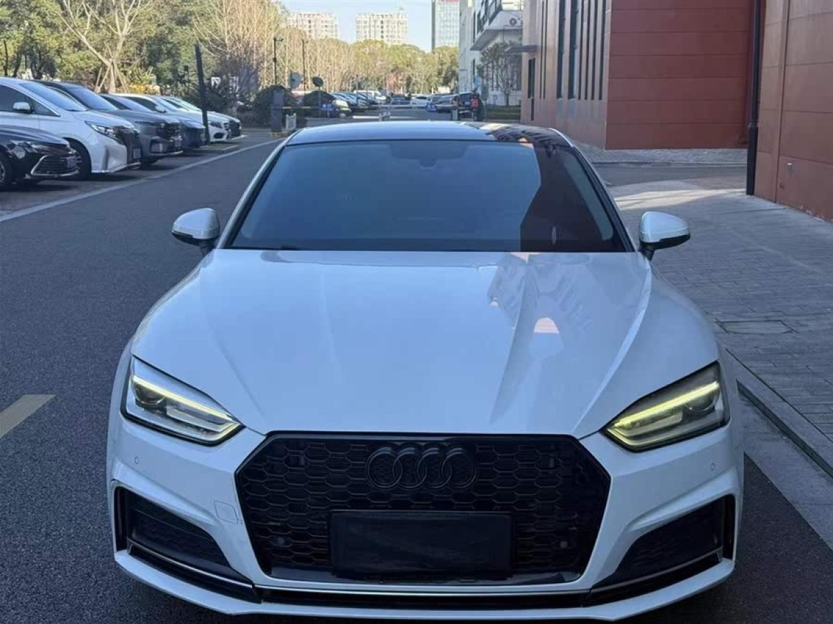 奧迪 奧迪A5  2017款 Coupe 40 TFSI 時(shí)尚型圖片