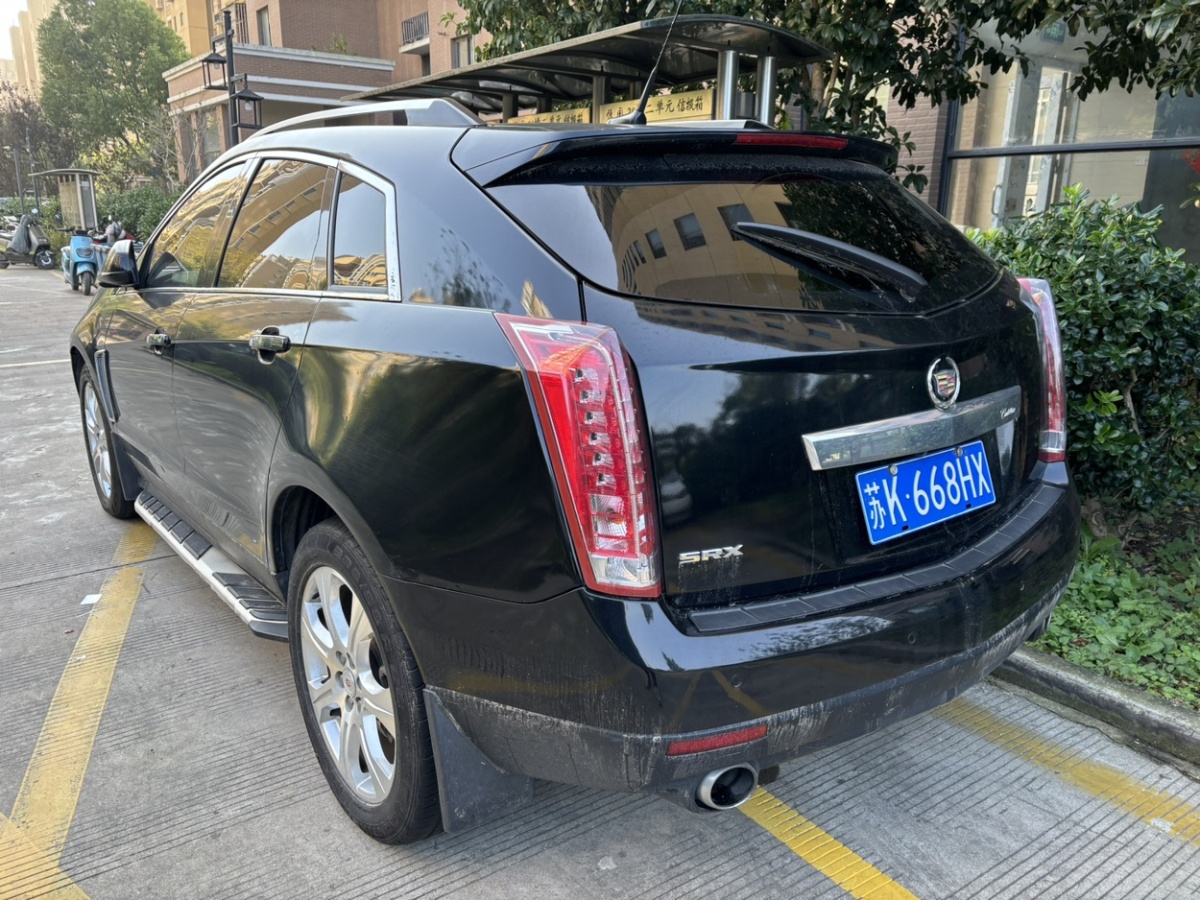 凱迪拉克 SRX  2014款 3.0L 領(lǐng)先型圖片