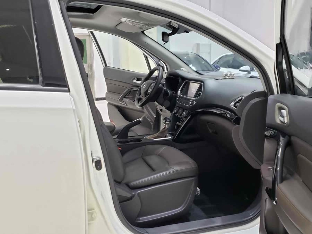 廣汽傳祺 GS4  2015款 200T G-DCT豪華版圖片