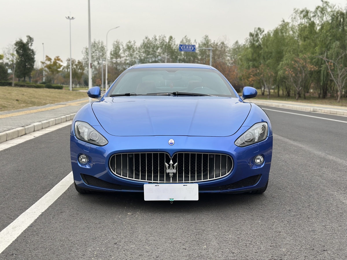 瑪莎拉蒂 GranTurismo  2007款 4.2L 標(biāo)準(zhǔn)版圖片