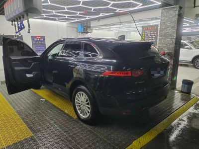 2018年4月 捷豹 XE 2.0T 200PS 兩驅(qū)R-Sport運(yùn)動(dòng)版圖片