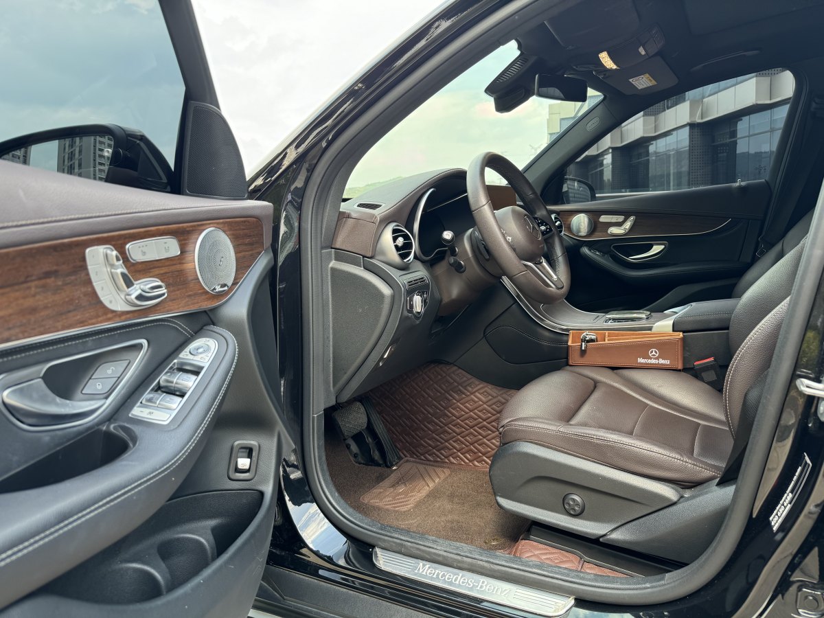 奔驰 奔驰GLC  2020款 改款 GLC 300 L 4MATIC 豪华型图片