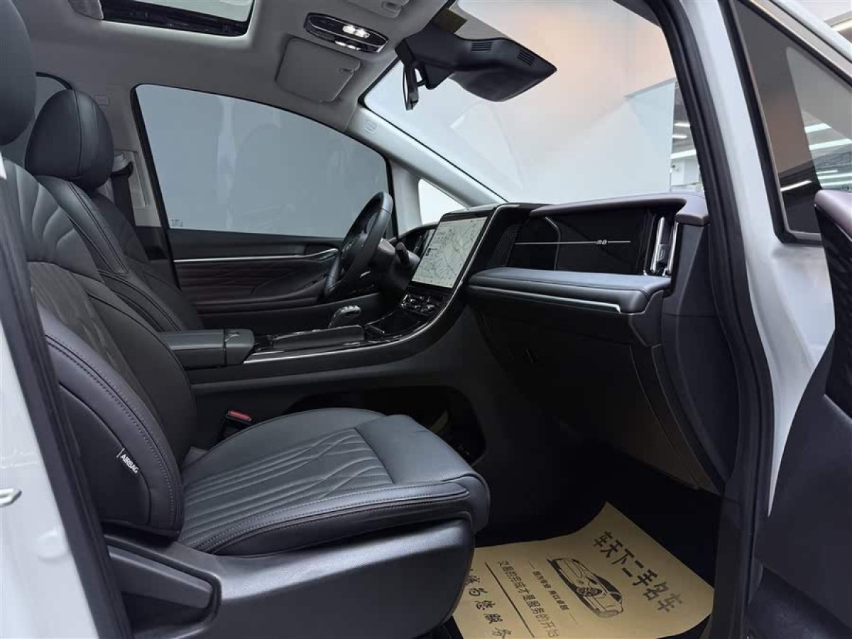 廣汽傳祺 M8  2024款 宗師系列 400T 先鋒版圖片