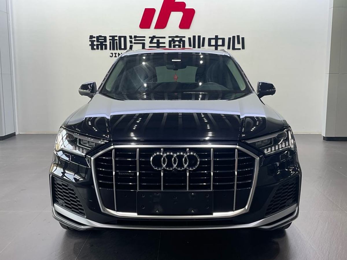 奧迪 奧迪Q7  2024款 55 TFSI quattro S line運(yùn)動(dòng)型圖片