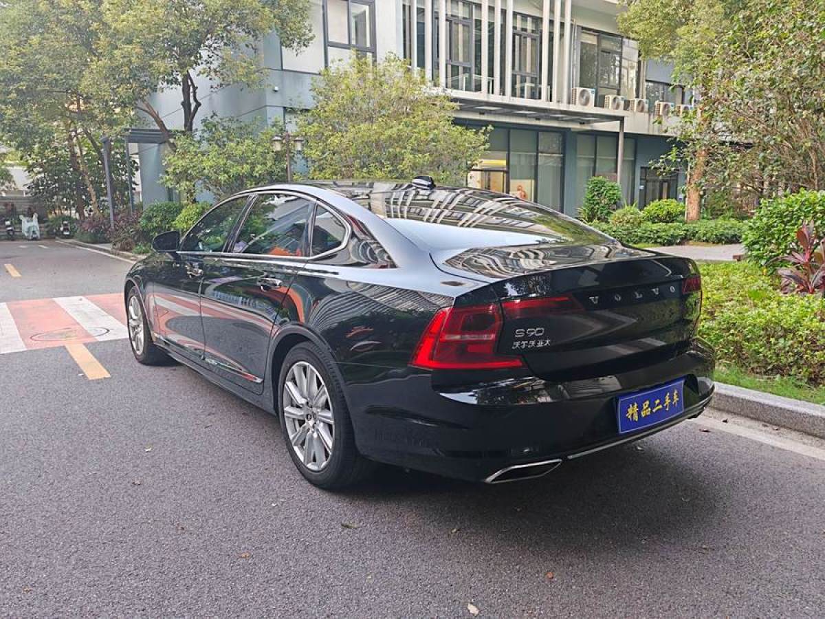 沃爾沃 S90  2020款 改款 T5 智逸豪華版圖片