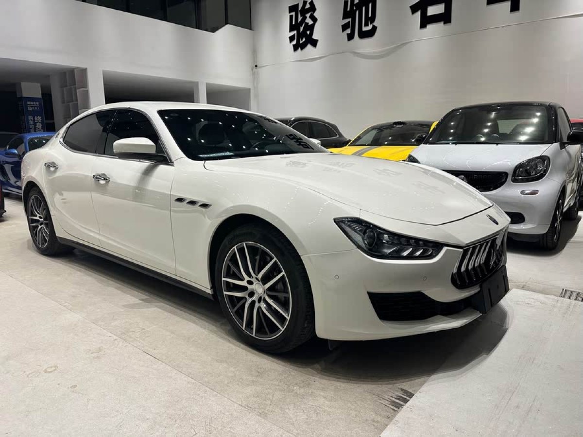 瑪莎拉蒂 Ghibli  2019款 3.0T 350Hp 標(biāo)準(zhǔn)版 國(guó)VI圖片