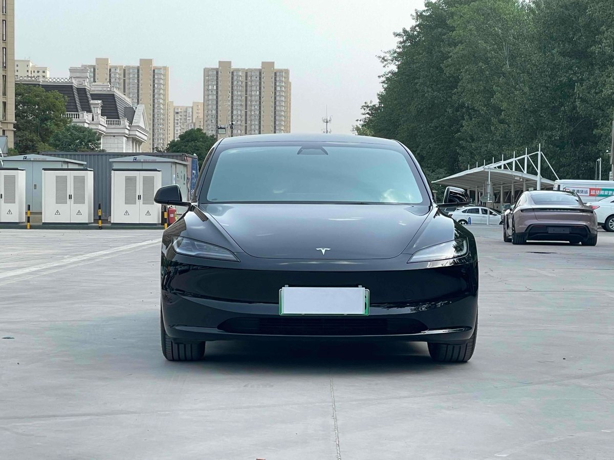 特斯拉 Model 3  2023款 煥新版 后輪驅(qū)動(dòng)圖片