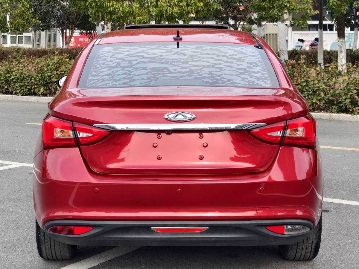 奇瑞 艾瑞澤5  2016款 1.5L CVT領(lǐng)臻版圖片