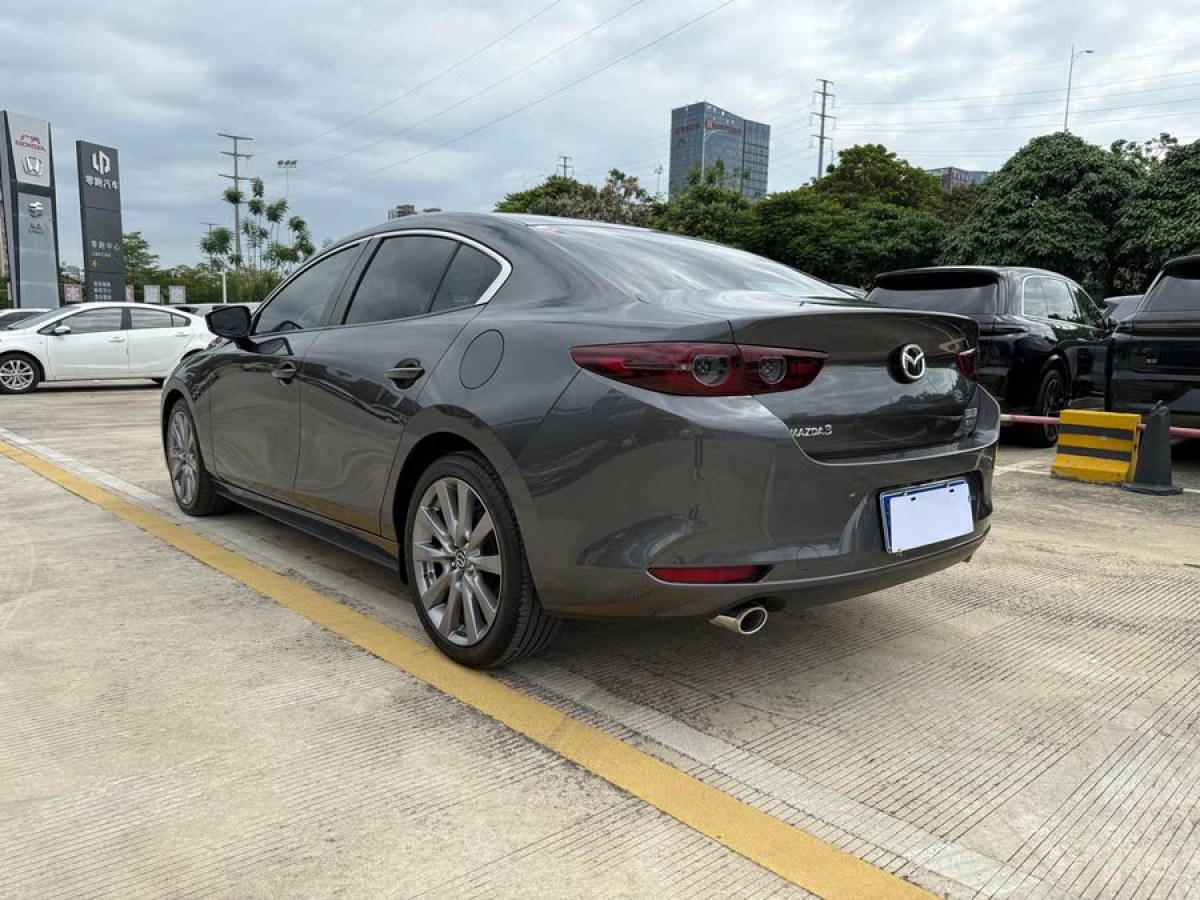 馬自達(dá) 馬自達(dá)3 Axela昂克賽拉  2022款 2.0L 自動(dòng)質(zhì)睿版圖片