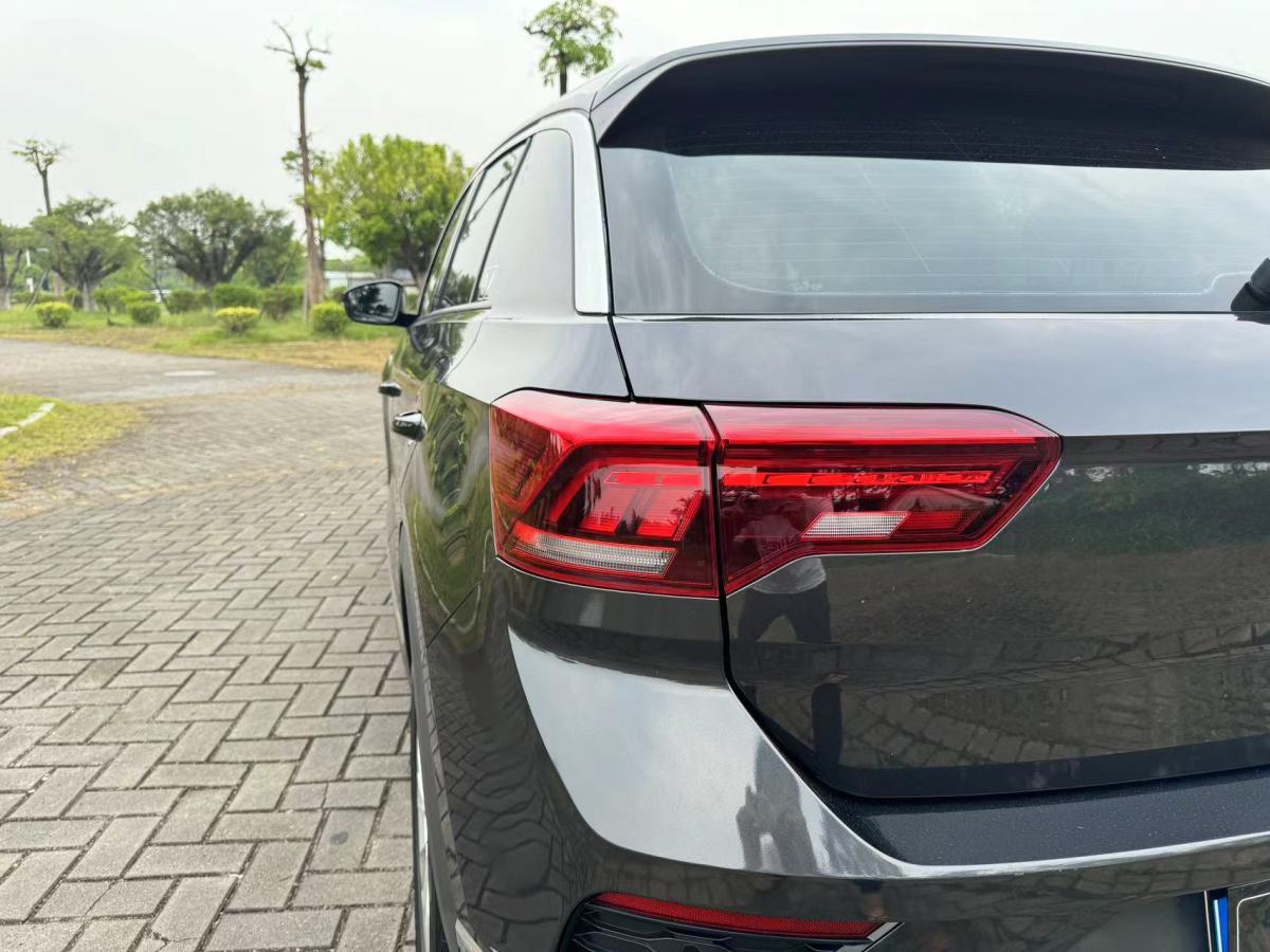 2019年10月大众 T-ROC探歌  2019款 280TSI DSG两驱舒适型 国V