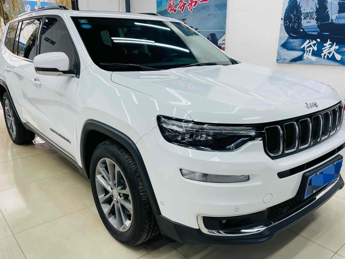 Jeep 大指揮官  2018款 2.0T 四驅(qū)尊享導(dǎo)航版 國VI圖片