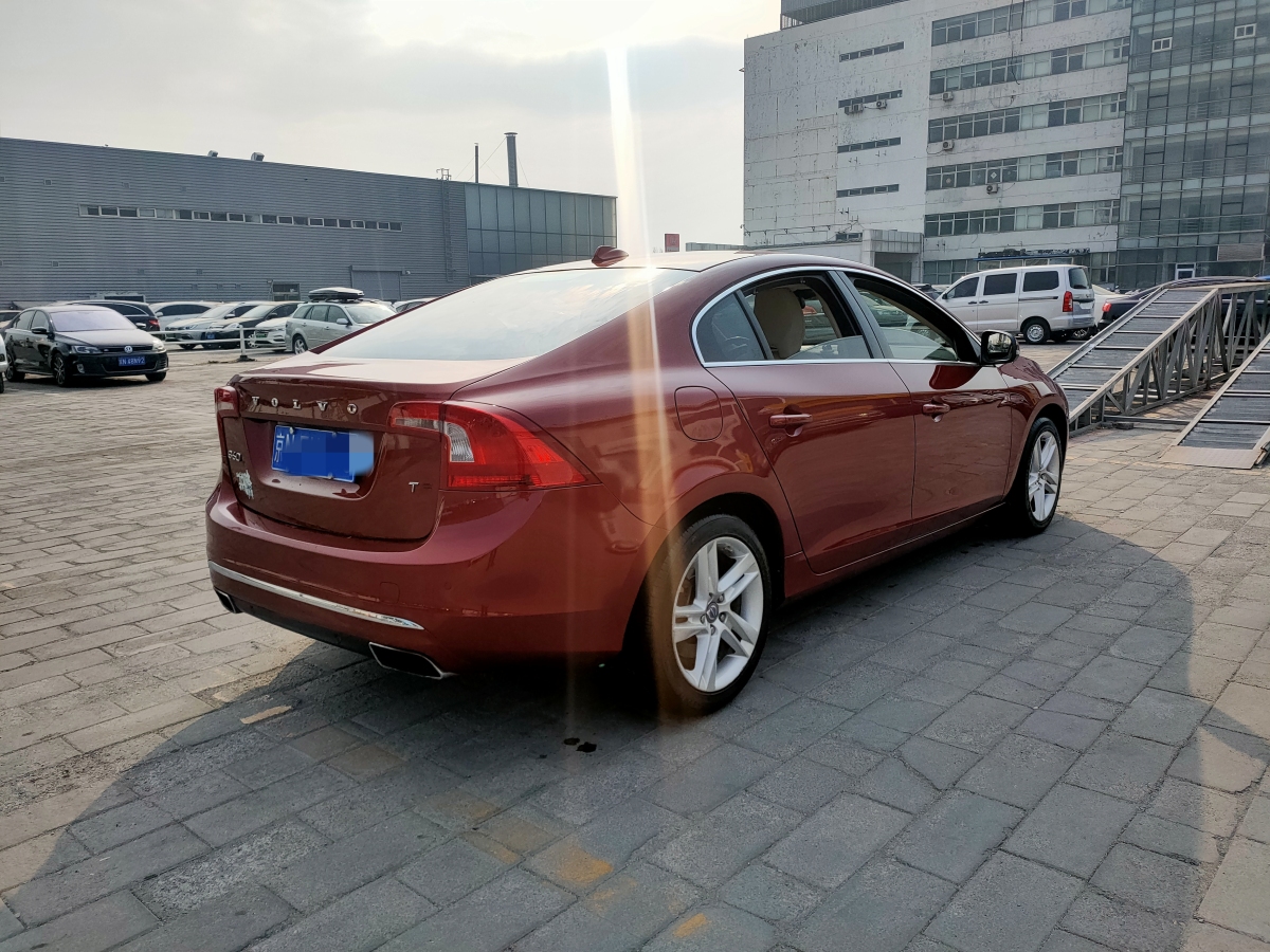 沃爾沃 S60  2014款 S60L 2.0T T5 智馭版圖片