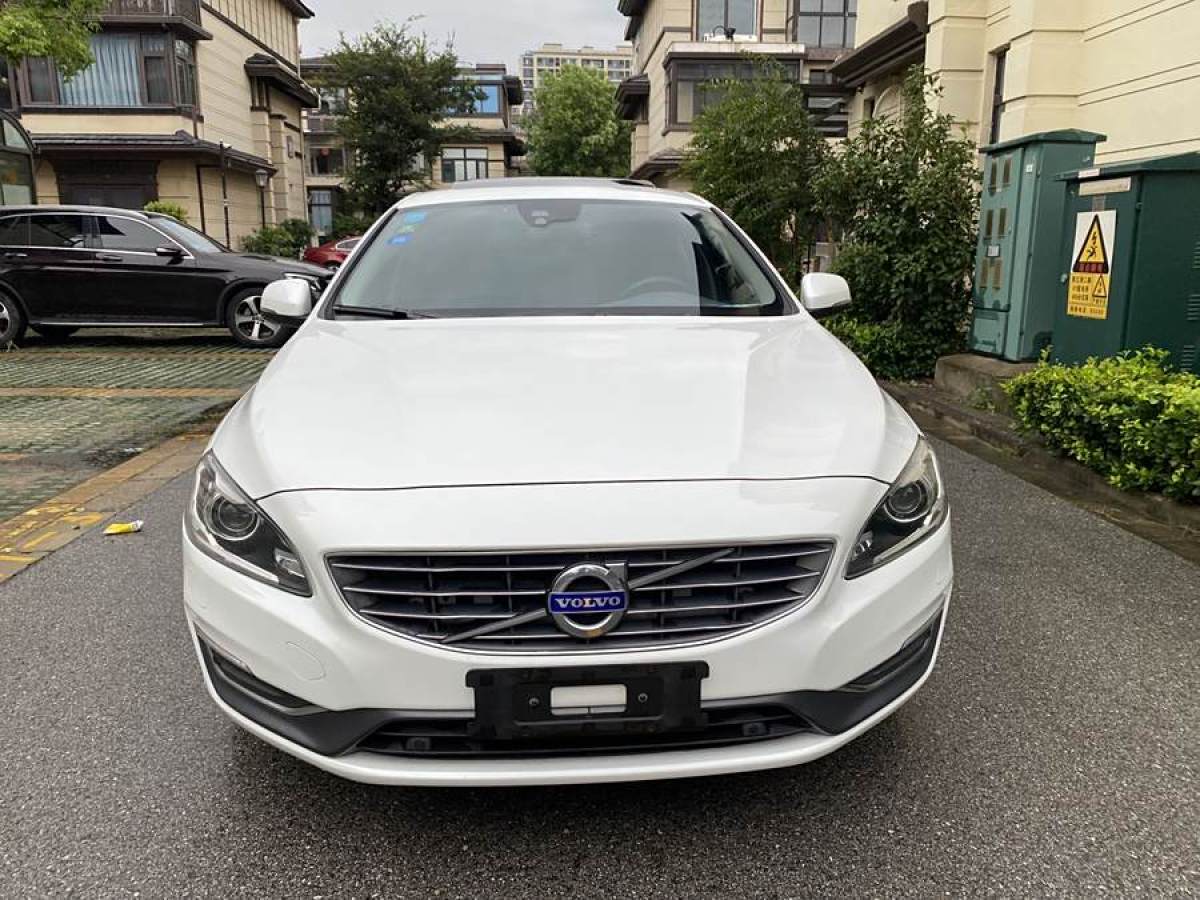 沃爾沃 S60  2016款 S60L 2.0T T5 智馭版圖片