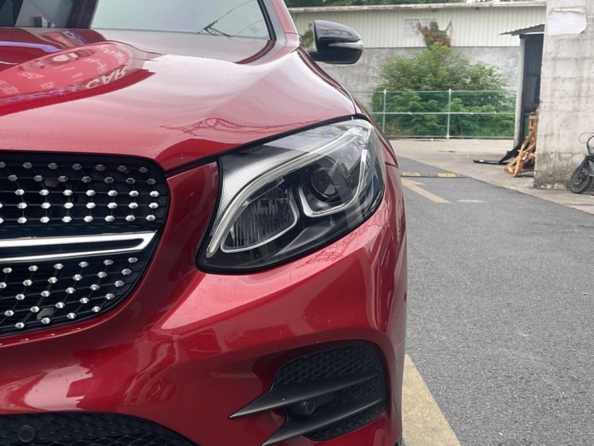 奔馳 奔馳GLC  2023款 GLC 300 4MATIC 轎跑SUV圖片