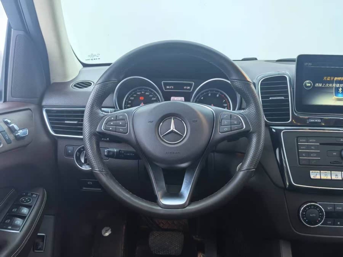 奔馳 奔馳GLE  2017款 GLE 320 4MATIC 動感型圖片