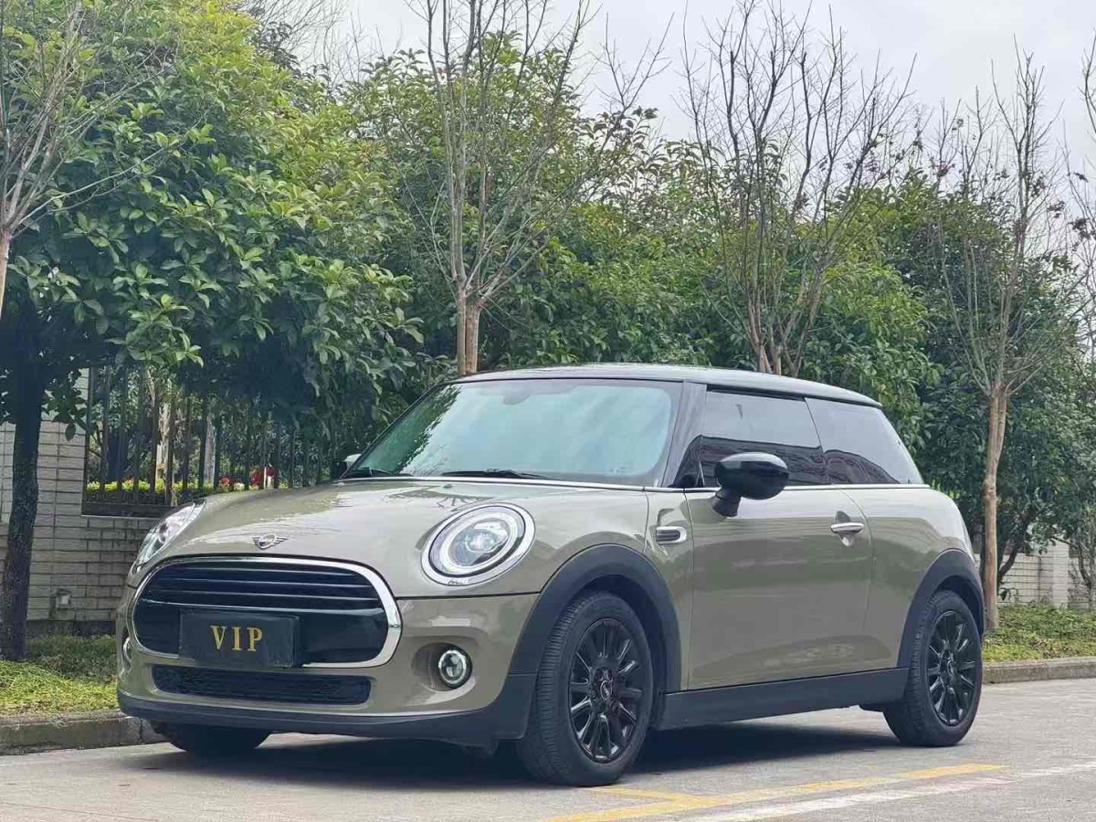 MINI MINI  2019款 2.0T COOPER S 經(jīng)典派圖片