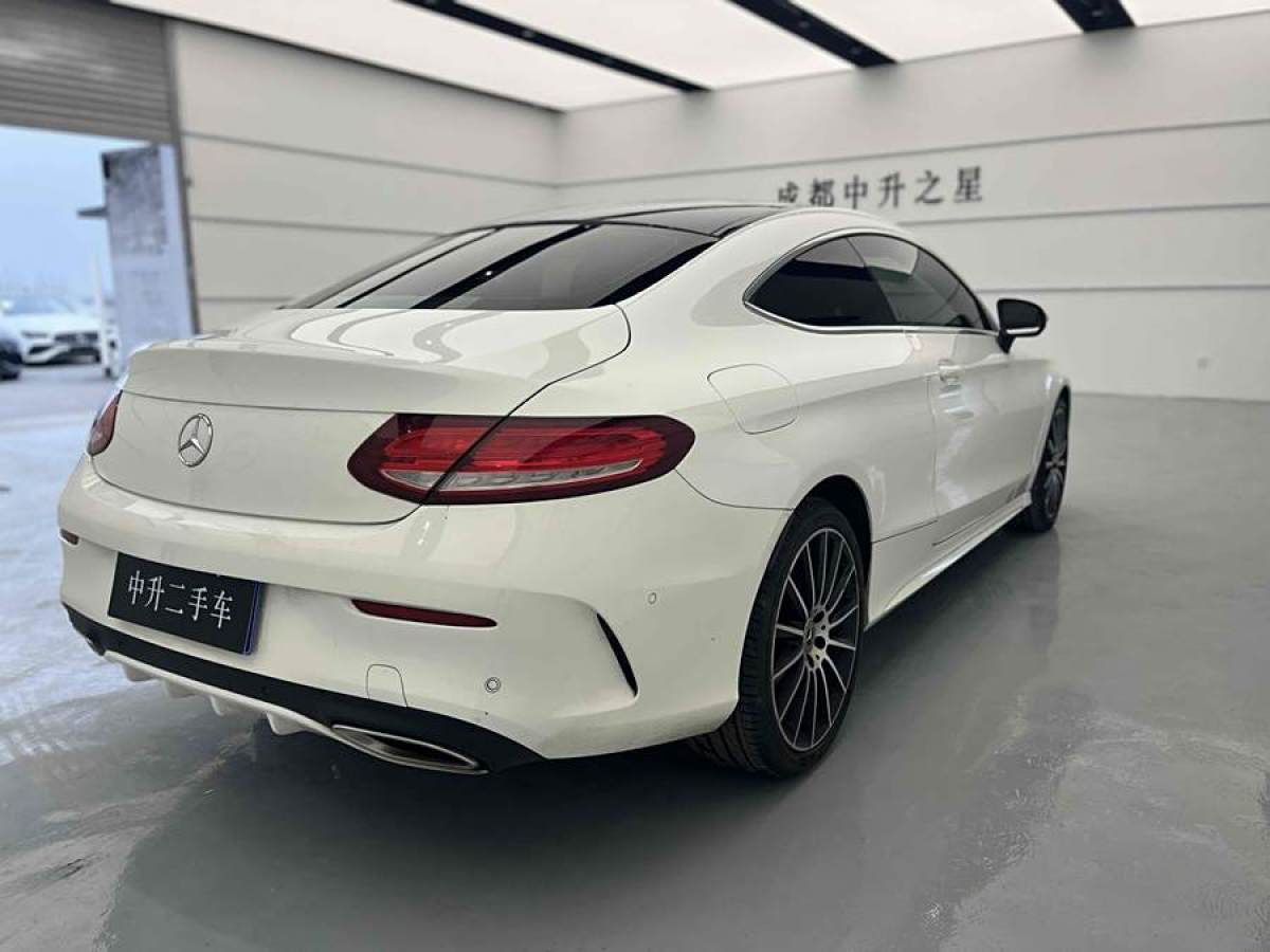 奔馳 奔馳C級(jí)  2017款 C 200 4MATIC 轎跑版圖片