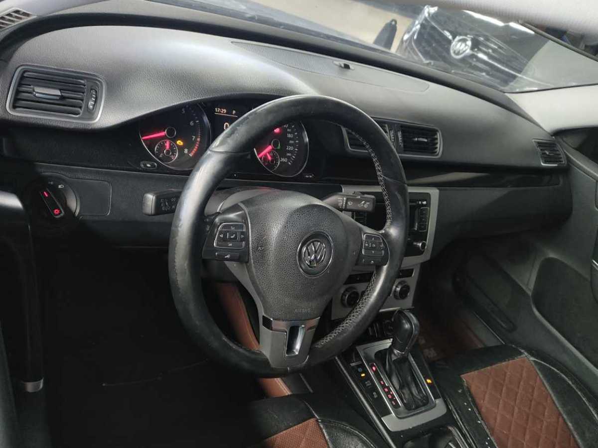 大眾 邁騰  2011款 1.8TSI DSG豪華型圖片