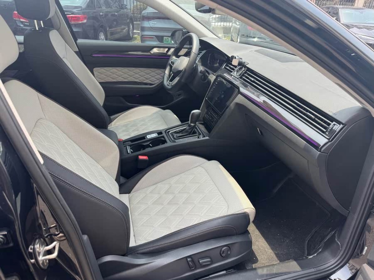 大眾 邁騰  2023款 200萬輛紀念版 330TSI DSG豪華型圖片