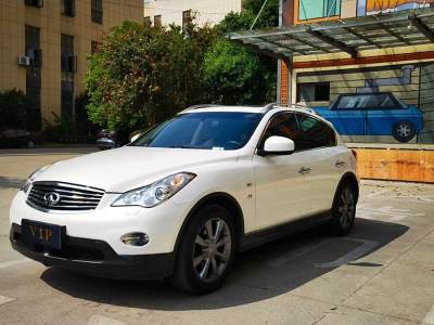 2013年12月 英菲尼迪 QX50(進口) 2.5L 兩驅(qū)優(yōu)雅版圖片