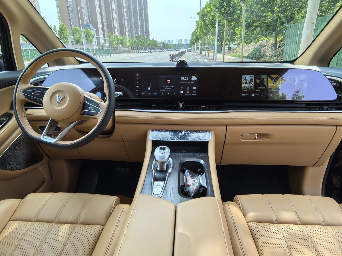 嵐圖 夢想家  2024款 PHEV 超長續(xù)航尊貴版圖片