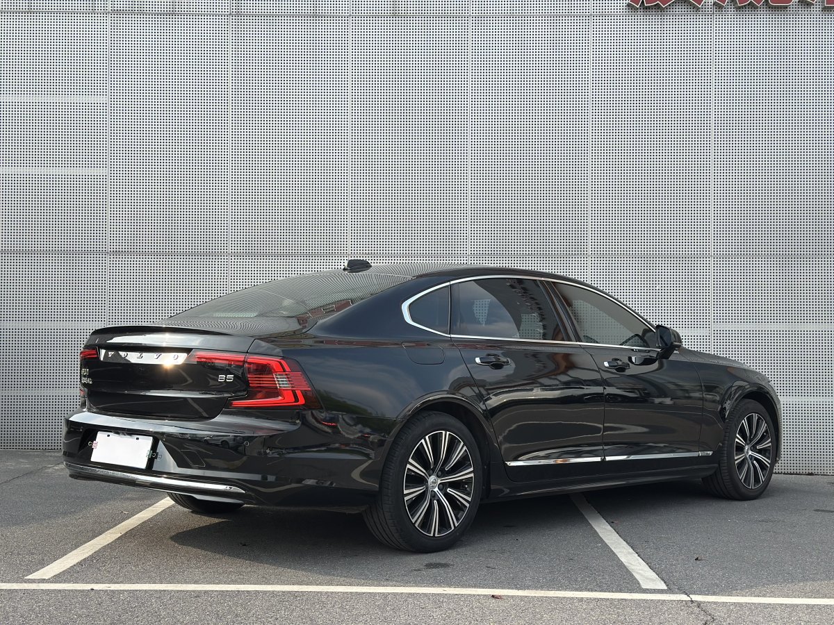 沃爾沃 S90  2021款 B5 智逸豪華版圖片