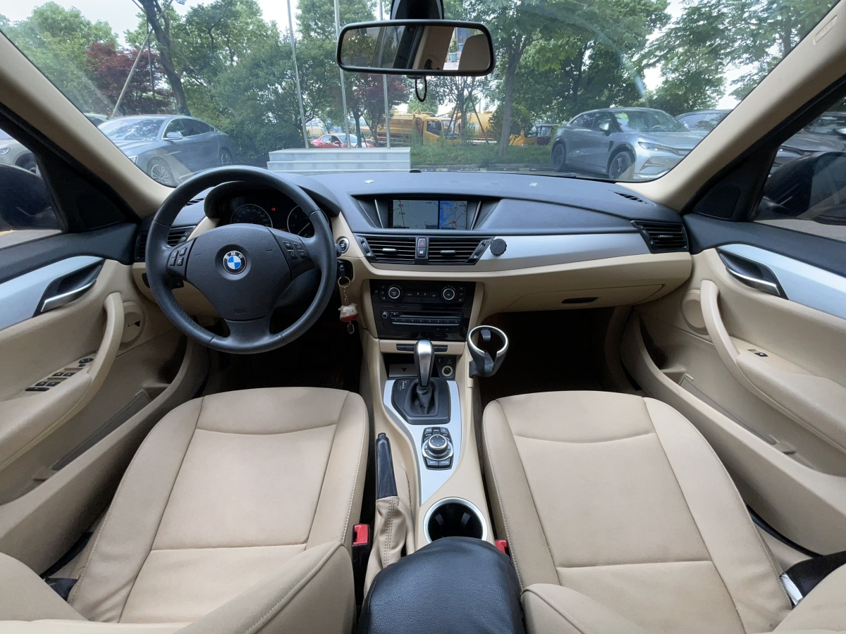 宝马 宝马X1  2013款 sDrive18i 领先型图片