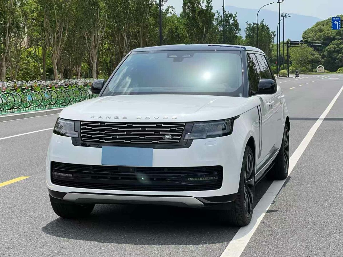 路虎 攬勝  2024款 3.0 L6 360PS 盛世版圖片