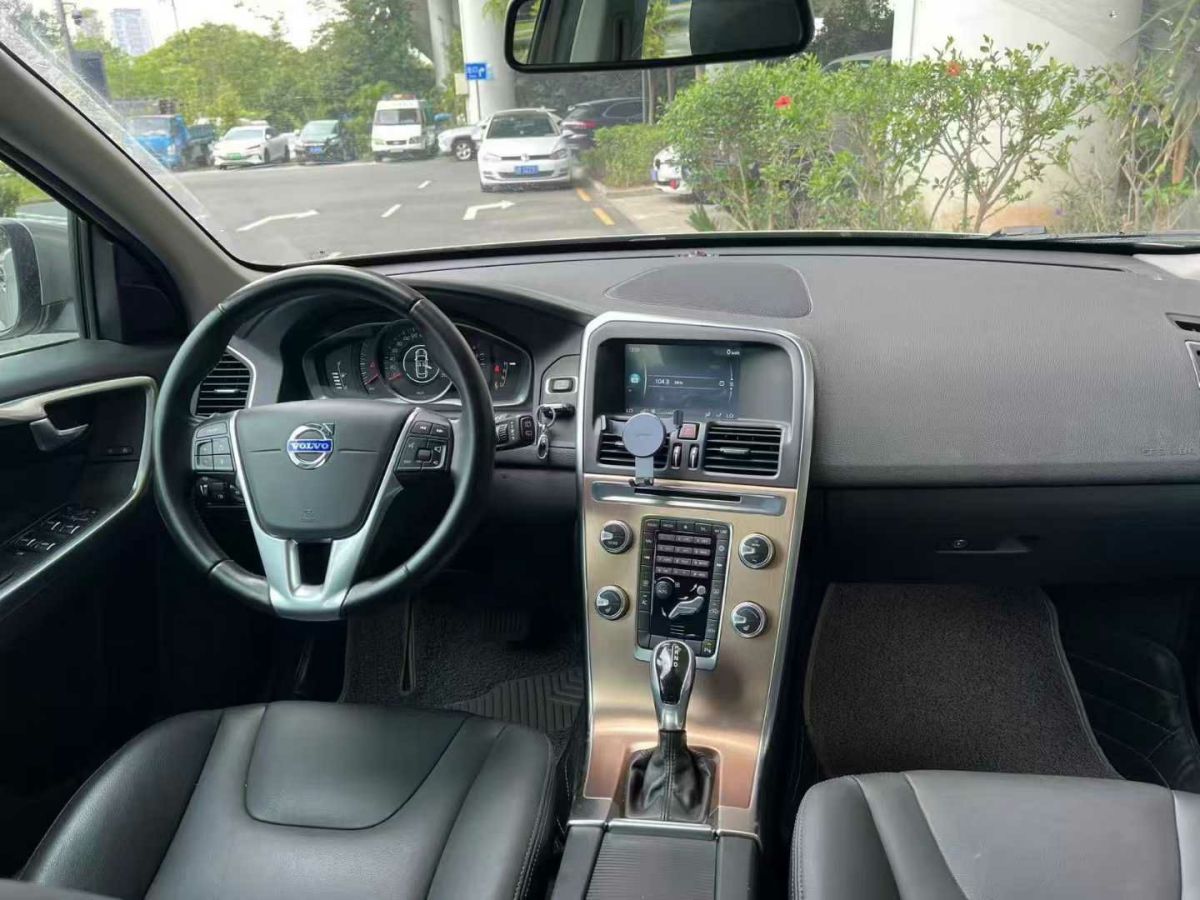 沃爾沃 XC60  2015款 T5 智行版圖片