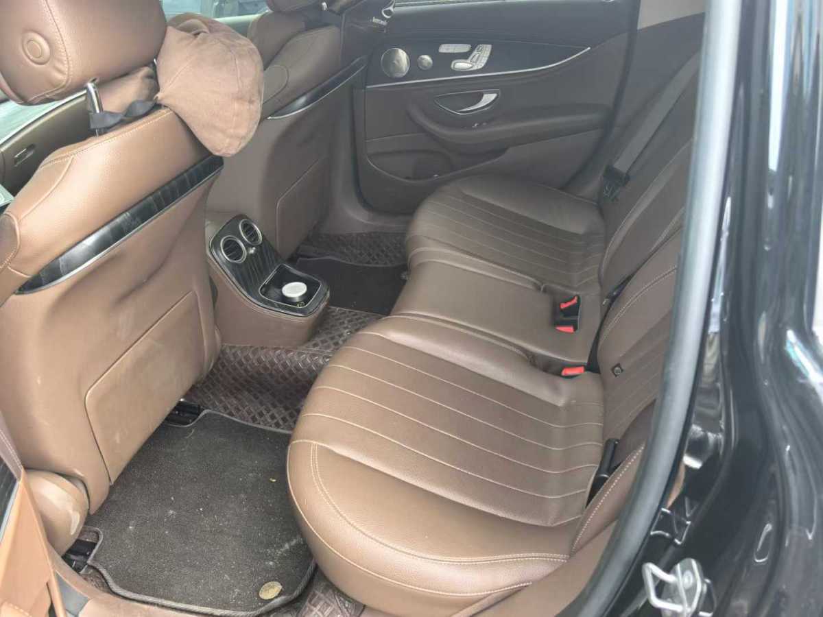 奔馳 奔馳E級  2022款 改款 E 300 L 豪華型圖片