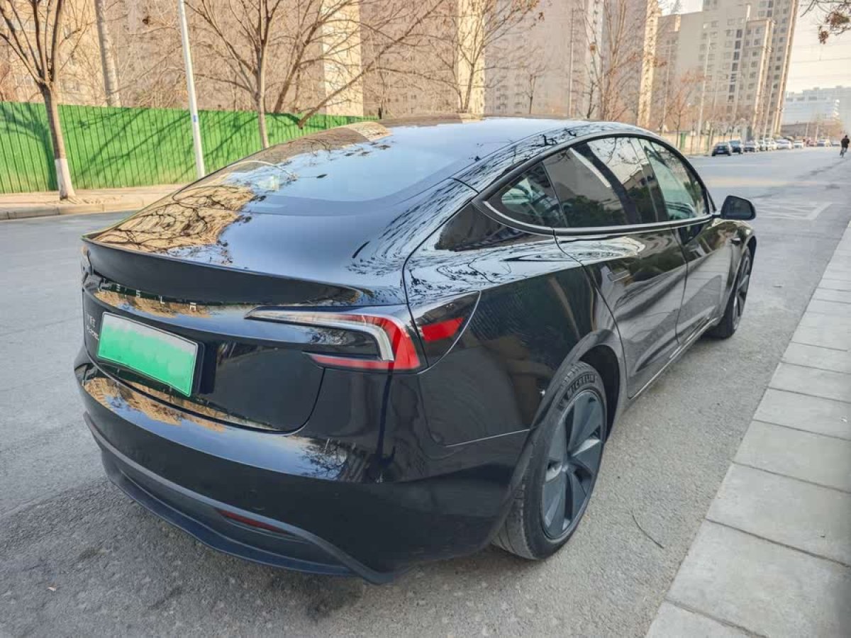 特斯拉 Model 3  2023款 煥新版 后輪驅(qū)動圖片