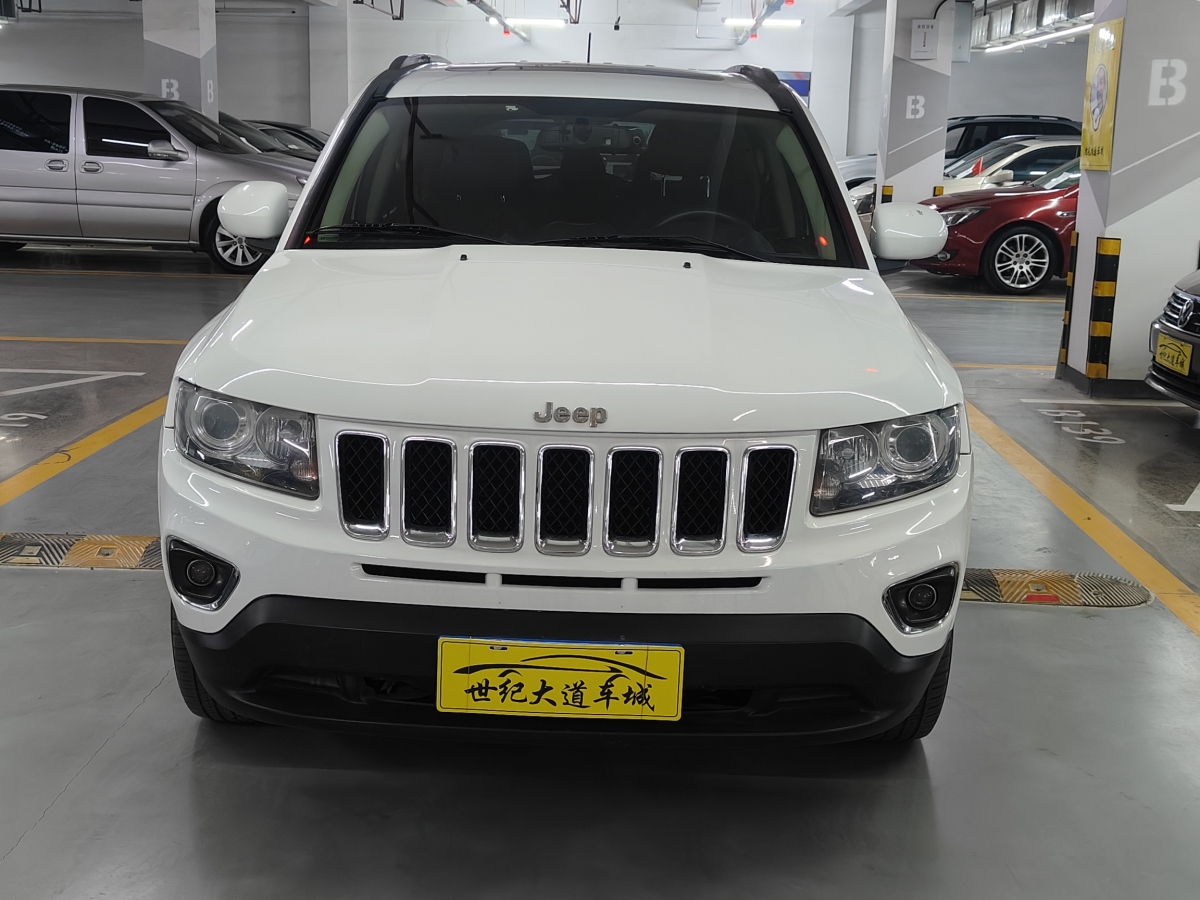 Jeep 指南者  2014款 改款 2.4L 四驅(qū)舒適版圖片